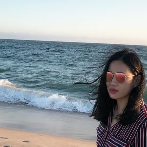 Meet your Posher, Peggy